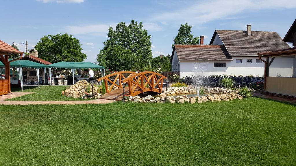Hotel Sovirag Vendeghaz Hortobágy Zewnętrze zdjęcie