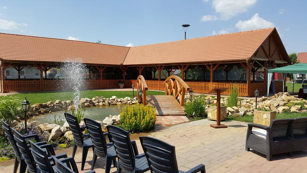 Hotel Sovirag Vendeghaz Hortobágy Zewnętrze zdjęcie