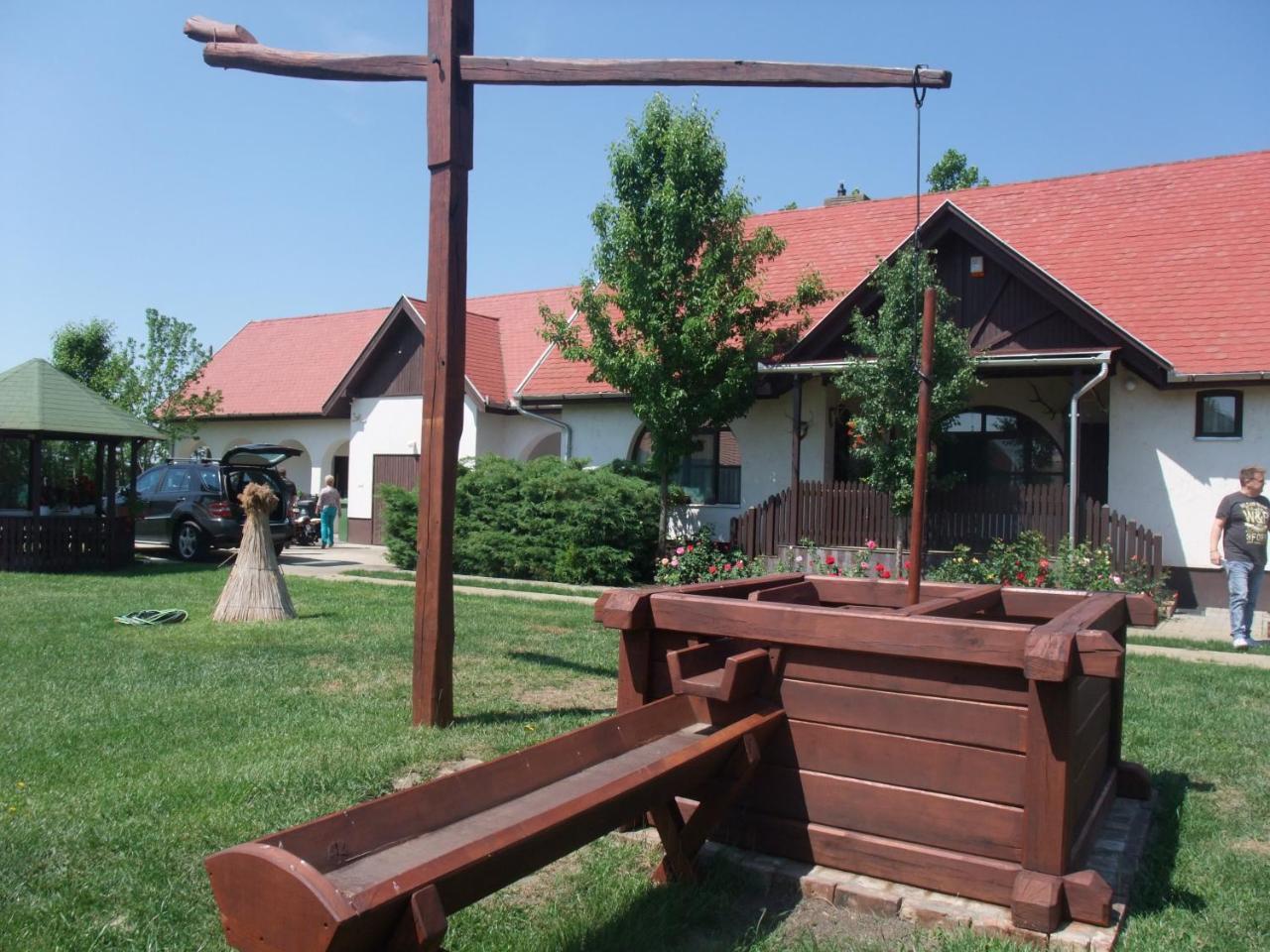 Hotel Sovirag Vendeghaz Hortobágy Zewnętrze zdjęcie